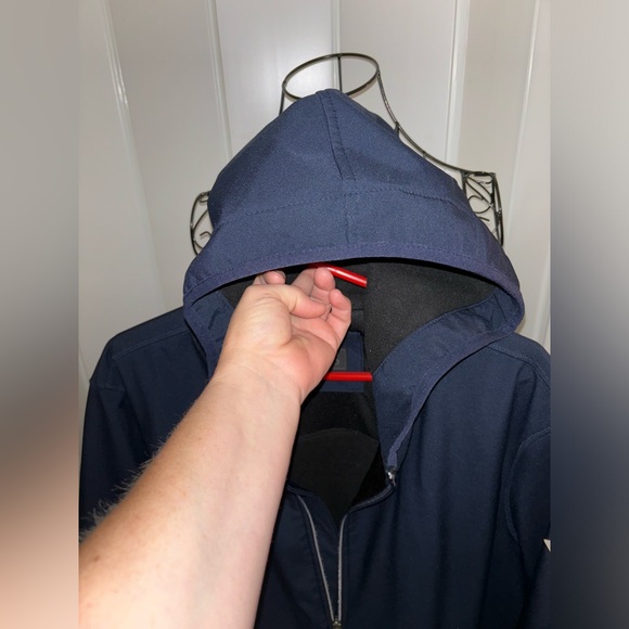 Guess Softshell Hooded Rain Jacket..(men’s)..size XXL..navy - Picture 5 of 8